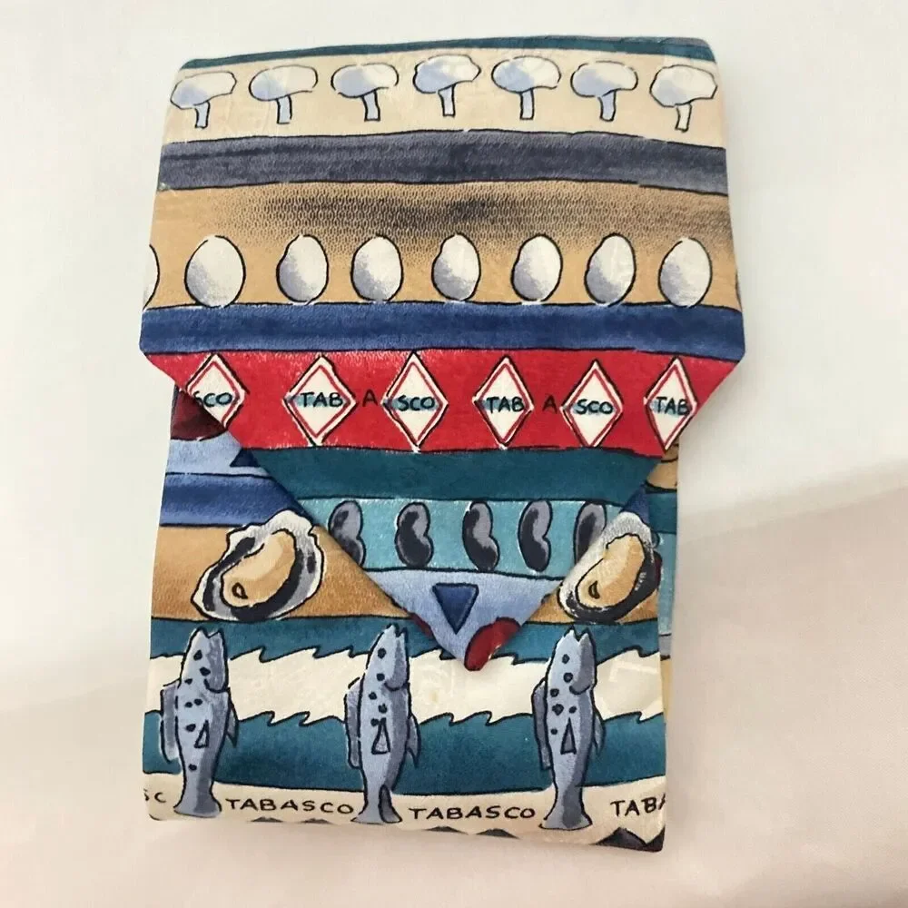 #5661 Tabasco Fish Schrimp Sauce Novelty Mens Necktie, TIe 57X4